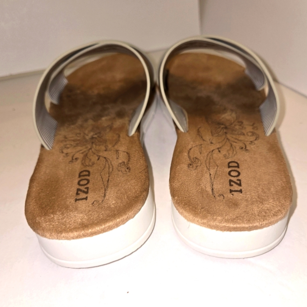 Izod Women's sz 7 Alyssa Gold Sandals - Picture 3 of 7